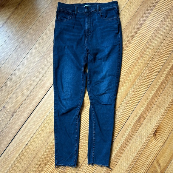 Levi’s mile high super skinny jeans - Picture 2 of 3
